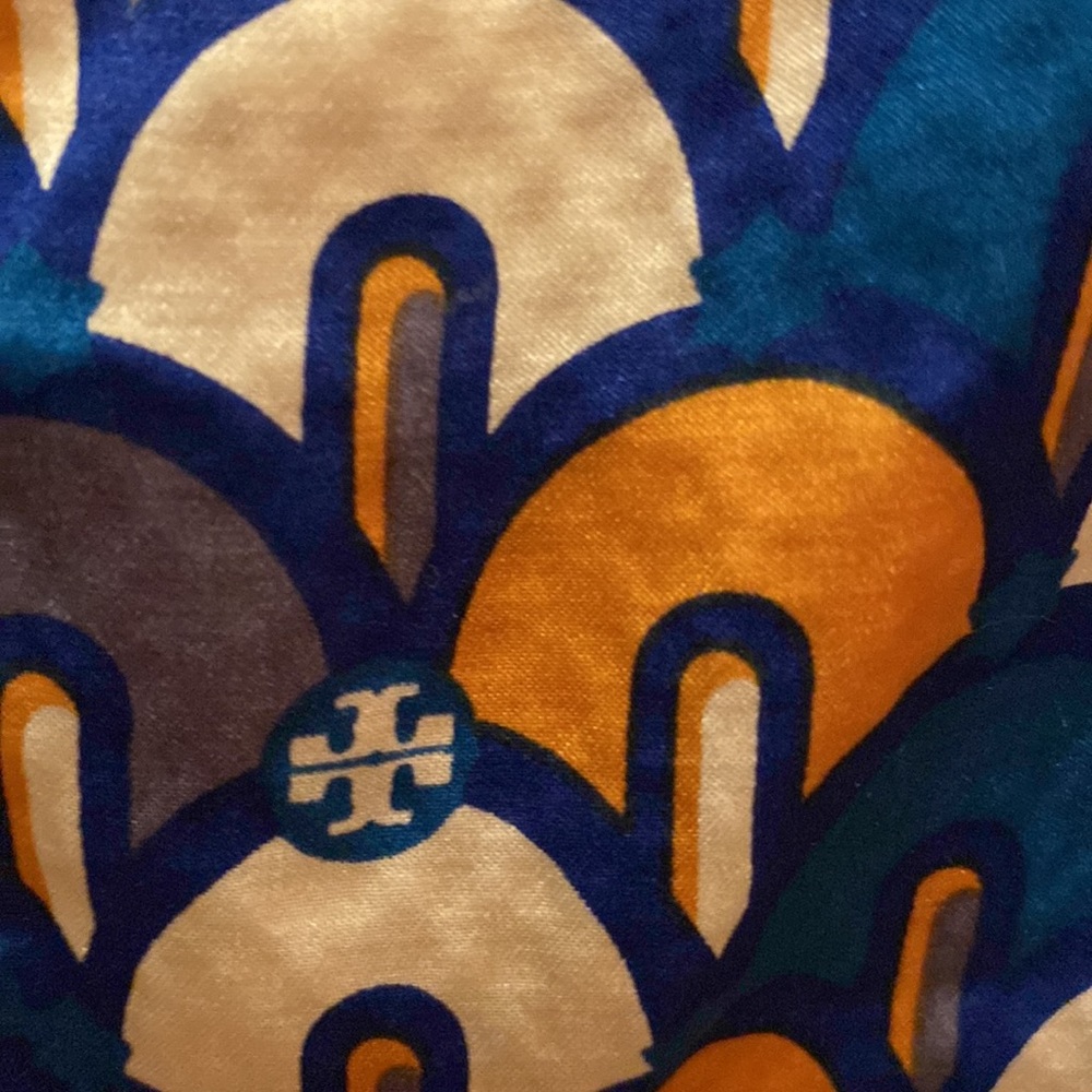 Tory Burch 100% silk pleated graphic two tone skirt, Women’s sized 4 - Picture 7 of 11